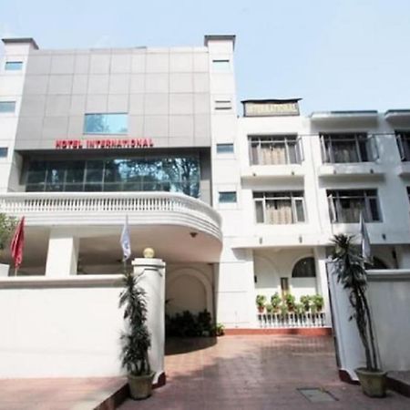 Hotel International Srinagar Eksteriør billede