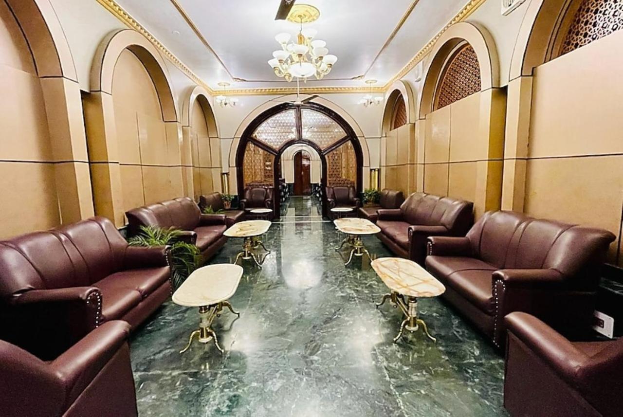 Hotel International Srinagar Eksteriør billede